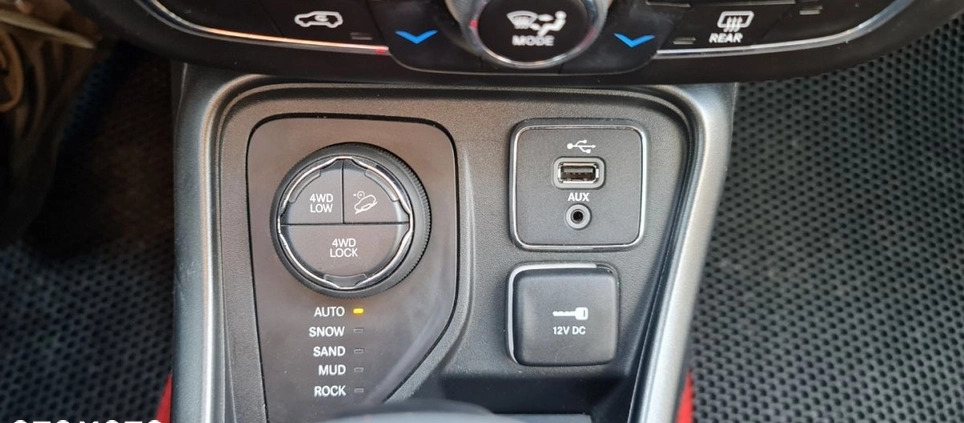 Jeep Compass cena 78900 przebieg: 99500, rok produkcji 2018 z Kępno małe 562
